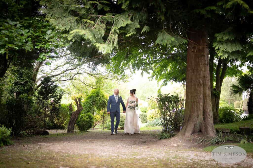 wedding photography at the belle vista in milnrow